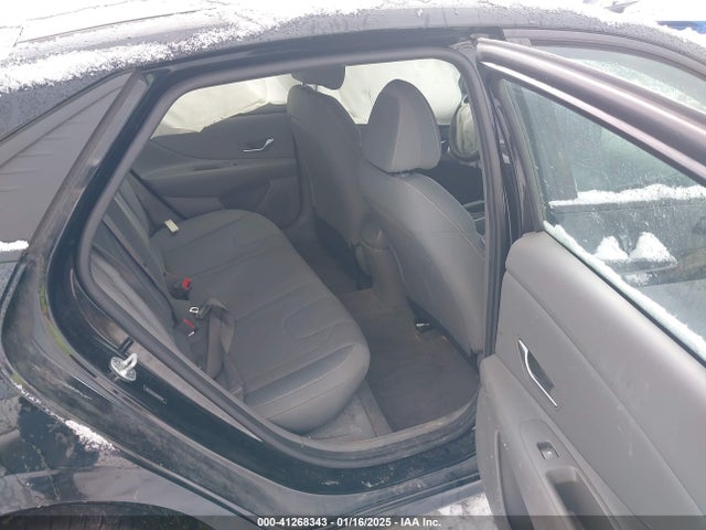 5NPLM4AG9MH003332 Hyundai ELANTRA SEL