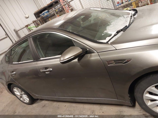 5XXGT4L32GG016423 KIA Optima Lx