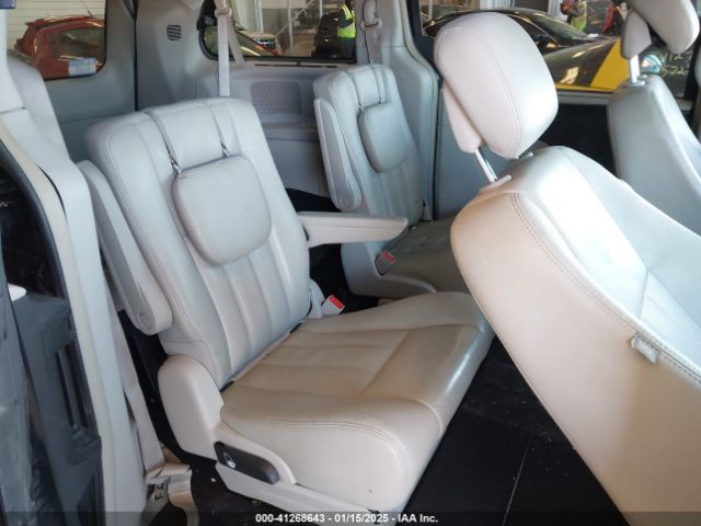 2011 CHRYSLER TOWN & COUNTRY 2A4RR8DG3BR607855 Photo 7