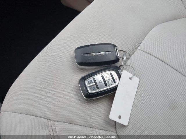 2C4RC1DGXHR532059 Chrysler Pacifica Touring