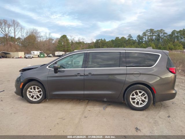 2C4RC1DGXHR532059 Chrysler Pacifica Touring