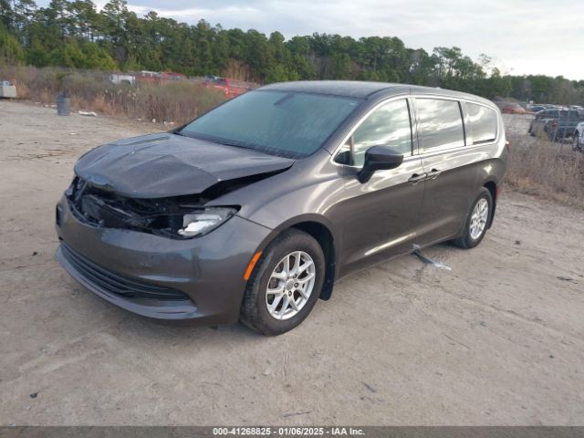2C4RC1DGXHR532059 Chrysler Pacifica Touring