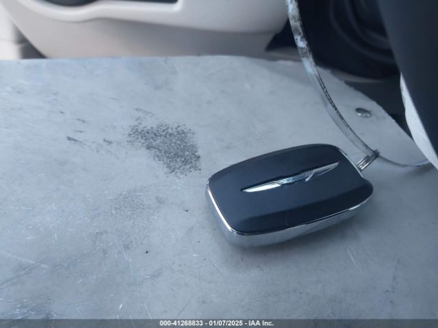 2C4RC1CG0RR100793 Chrysler Voyager Lx