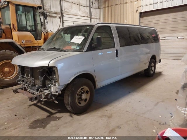 Chevrolet Express 3500 Lt 2018 1GAZGPFG0J1336770 Image 2