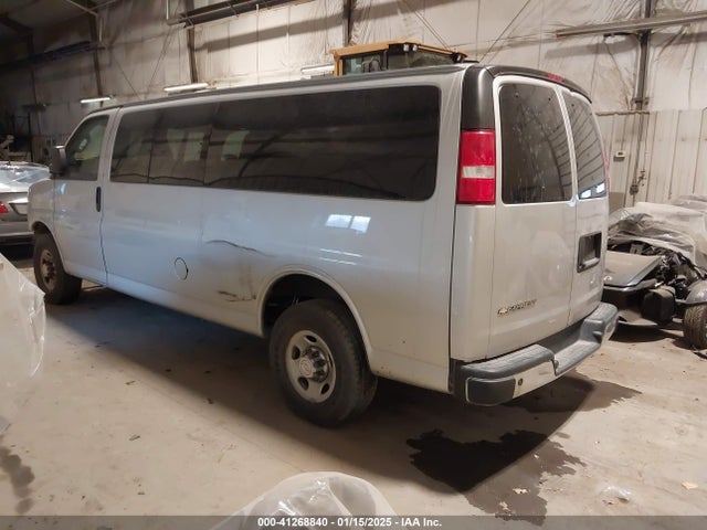 Chevrolet Express 3500 Lt 2018 1GAZGPFG0J1336770 Image 3