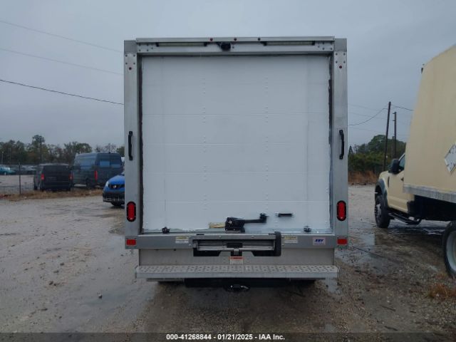 1FDBF8ZM4KKA67957 Ford Transit-350 Cab