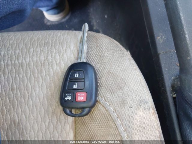 2T1BURHE8GC704657 Toyota COROLLA LE