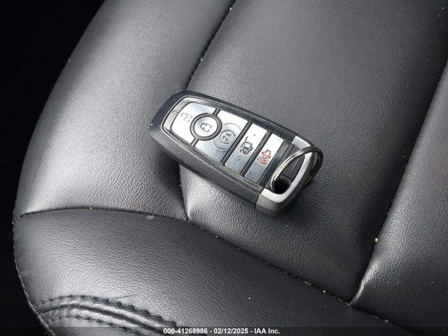 1FM5K8D83KGA27021 Ford EXPLORER XLT