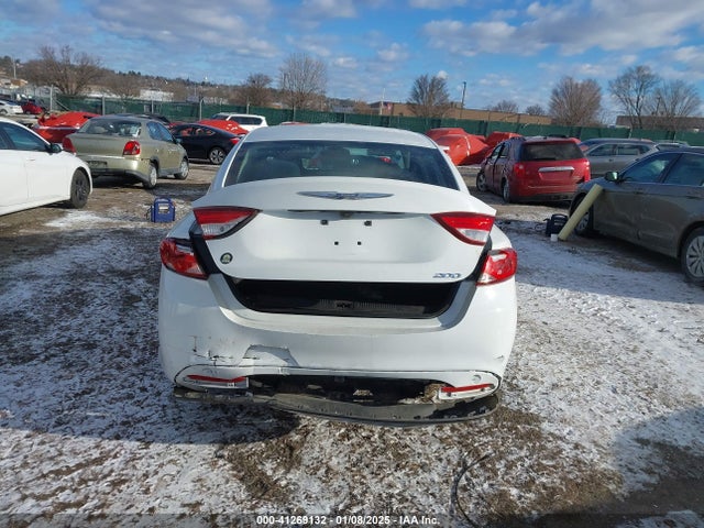 Chrysler 200 Limited 2015 1C3CCCABXFN751368 Image 16