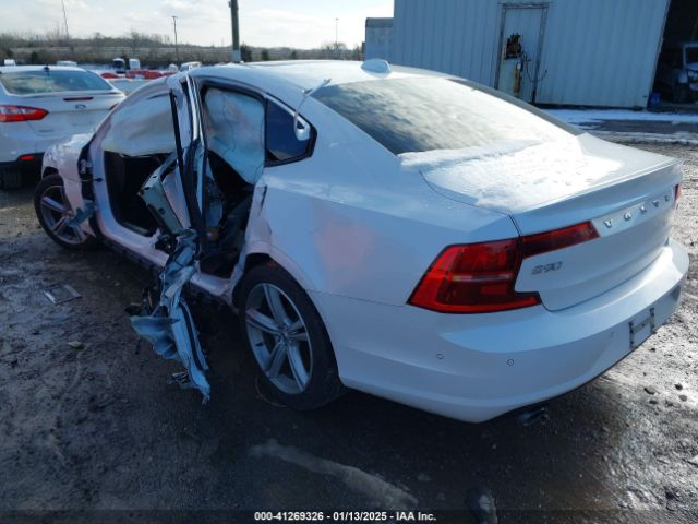 LVY982MK5JP036453 Volvo S90 T5 Momentum