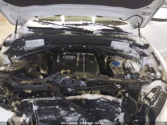 WA1LFAFP3EA036637 Audi Q5 2.0t Premium