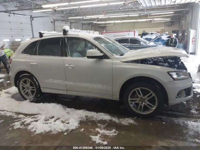 WA1LFAFP3EA036637 Audi Q5 2.0t Premium