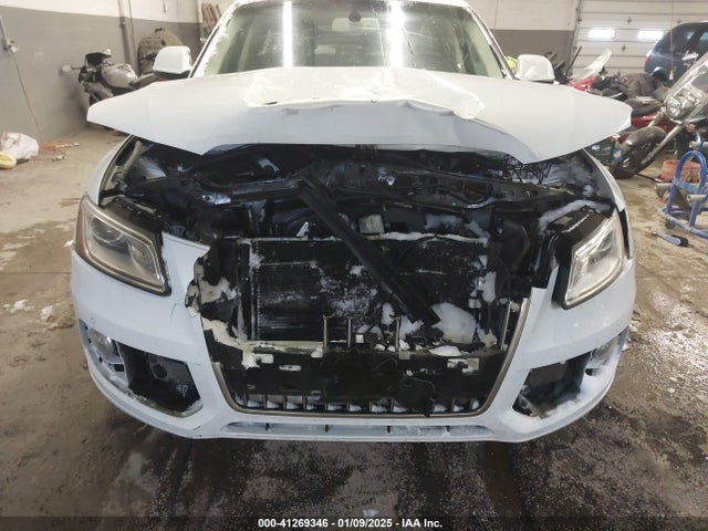 WA1LFAFP3EA036637 Audi Q5 2.0t Premium