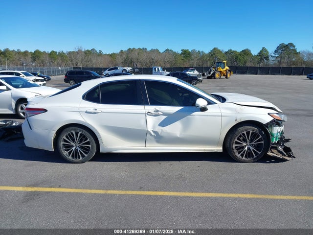 JTNB11HK8J3003077 Toyota CAMRY SE