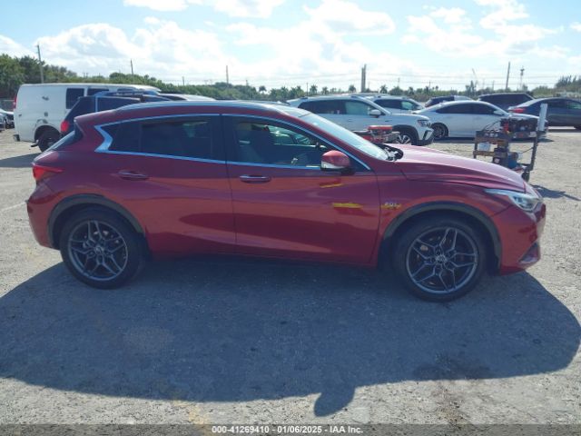 SJKCH5CP8JA052755 Infiniti Qx30 Premium