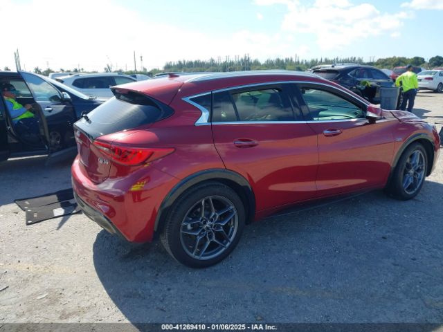 SJKCH5CP8JA052755 Infiniti Qx30 Premium