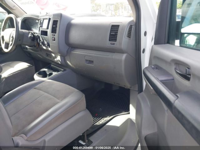 1N6BF0KM2GN805399 Nissan Nv Cargo Nv1500 S V6