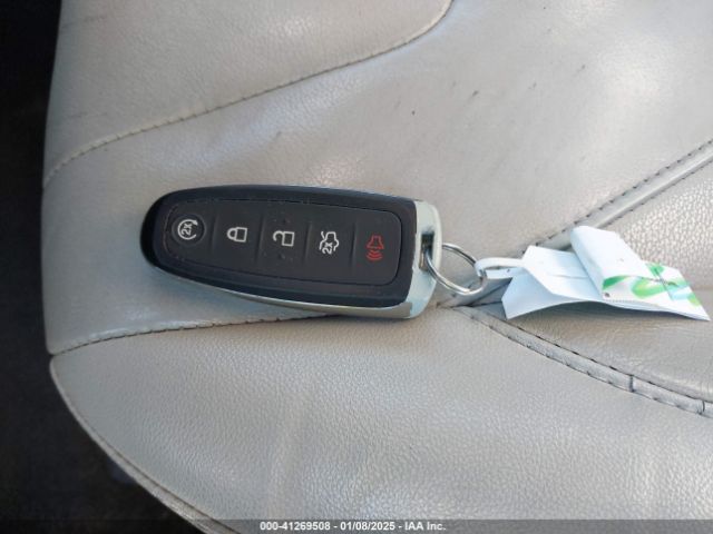 1FADP3N28JL293970 Ford Focus Titanium