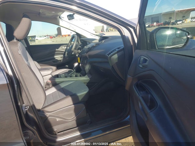 Ford ESCAPE S 2019 1FMCU0F71KUB57968 Image 5