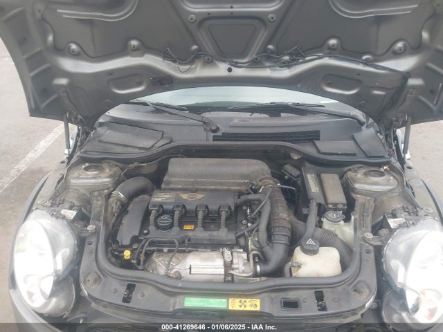 2010 MINI COOPER S WMWMF7C5XATZ70550 Photo 9