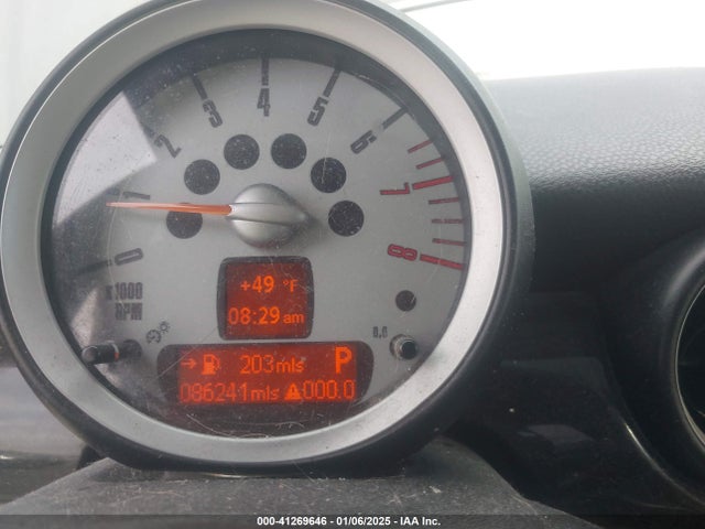 2010 MINI COOPER S WMWMF7C5XATZ70550 Photo 6