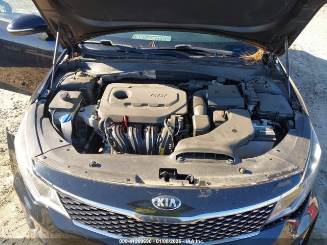 5XXGT4L33JG186703 KIA Optima S
