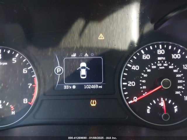 5XXGT4L33JG186703 KIA Optima S