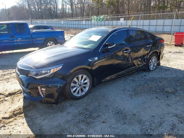 5XXGT4L33JG186703 KIA Optima S