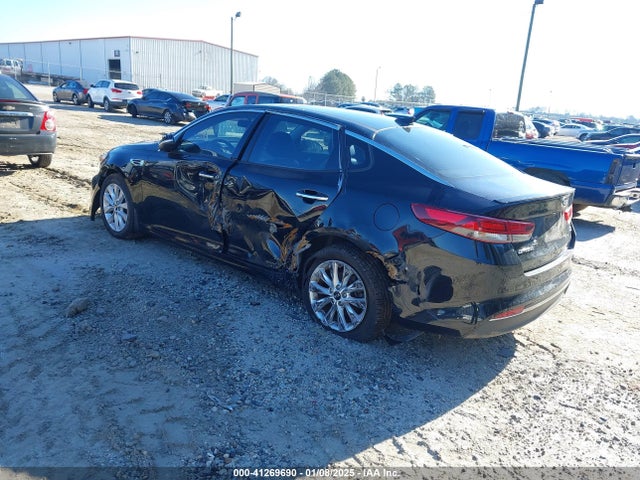 5XXGT4L33JG186703 KIA Optima S