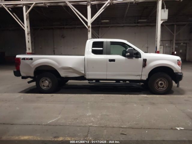 1FT7X2B65NEE69263 Ford F-250 Xl