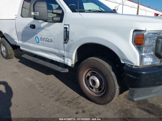 1FT7X2B65NEE69263 Ford F-250 Xl
