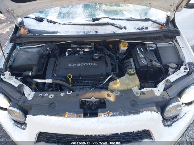Chevrolet Sonic Ls Auto 2016 1G1JA6SG5G4170624 Image 10