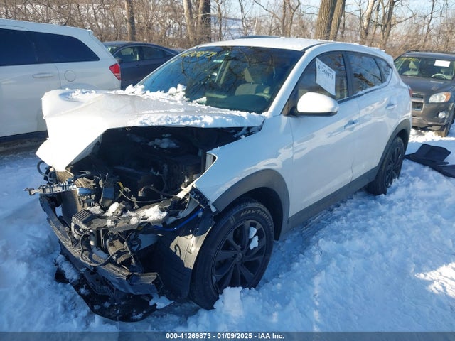 KM8J2CA40KU852986 Hyundai TUCSON SE