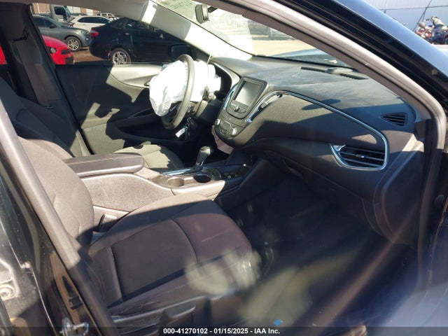 1G1ZE5ST4HF217968 Chevrolet MALIBU 1LT