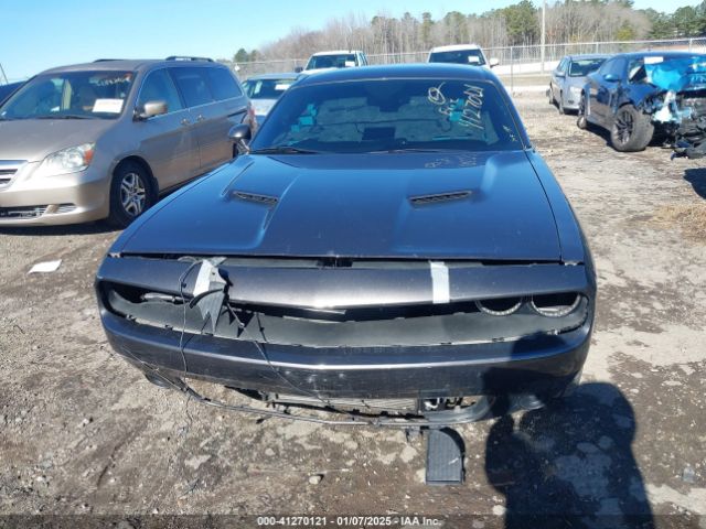 2C3CDZGG3KH718590 Dodge Challenger Sxt Awd