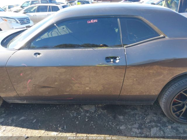 2C3CDZGG3KH718590 Dodge Challenger Sxt Awd