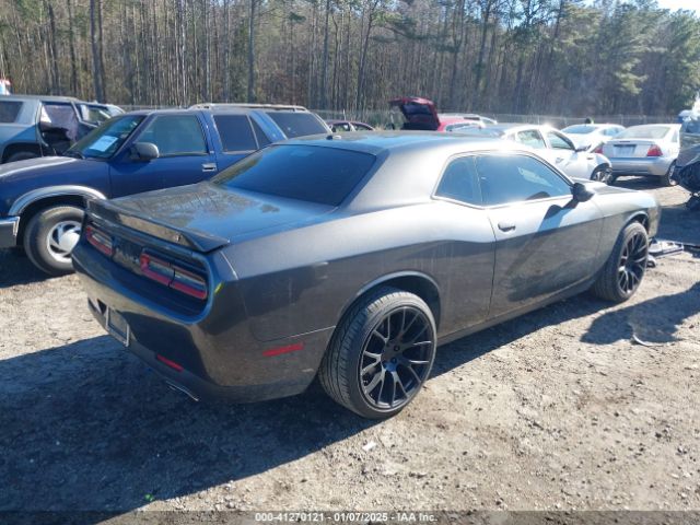 2C3CDZGG3KH718590 Dodge Challenger Sxt Awd