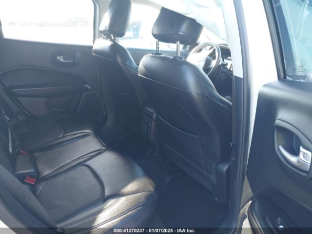 3C4NJDCB7JT458128 Jeep Compass Limited 4x4