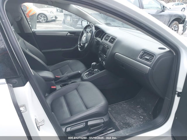 3VWD17AJ0FM303409 Volkswagen Jetta 1.8t Se