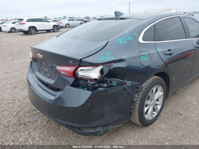 1G1ZD5ST4MF031117 Chevrolet Malibu Fwd Lt