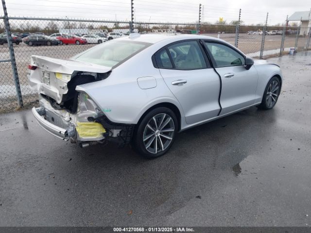 2022 VOLVO S60 7JRL12TZ9NG186640 Photo 3