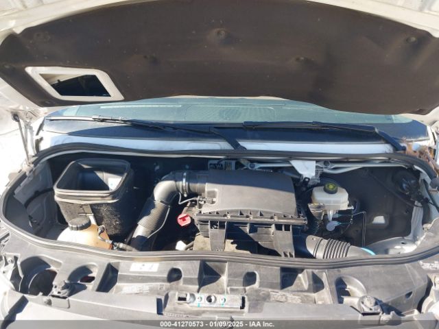 W1Y40CHY3NT118994 Mercedes-Benz Sprinter 2500 High Roof I4