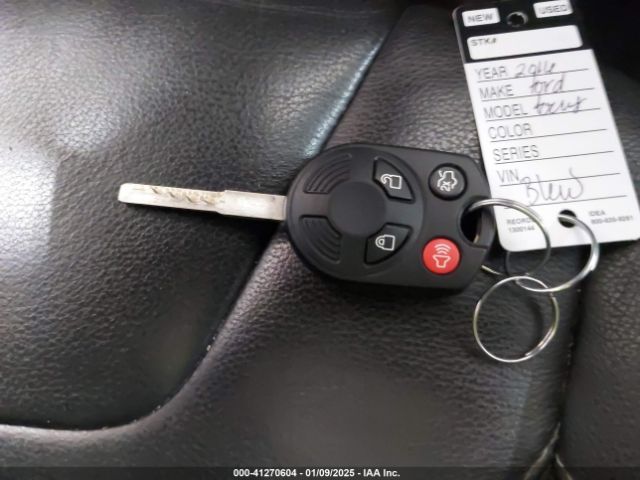 1FADP3F27GL275662 Ford FOCUS SE
