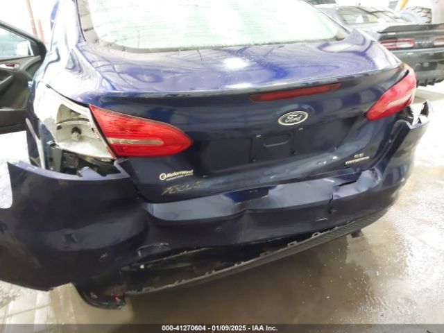 1FADP3F27GL275662 Ford FOCUS SE