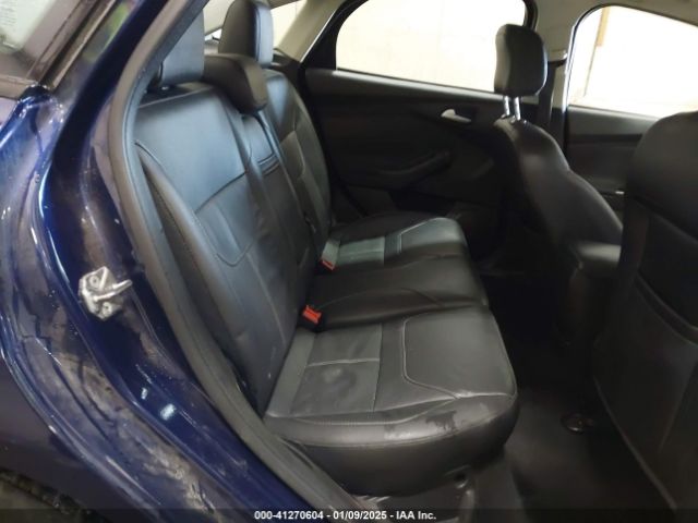 1FADP3F27GL275662 Ford FOCUS SE