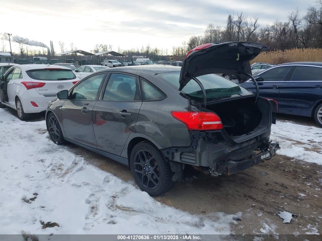 Ford FOCUS SE 2016 1FADP3F20GL223693 Image 3