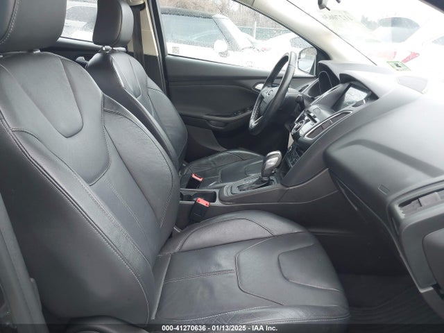 Ford FOCUS SE 2016 1FADP3F20GL223693 Image 5