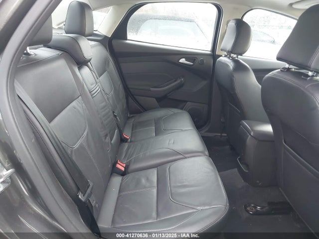 Ford FOCUS SE 2016 1FADP3F20GL223693 Image 8