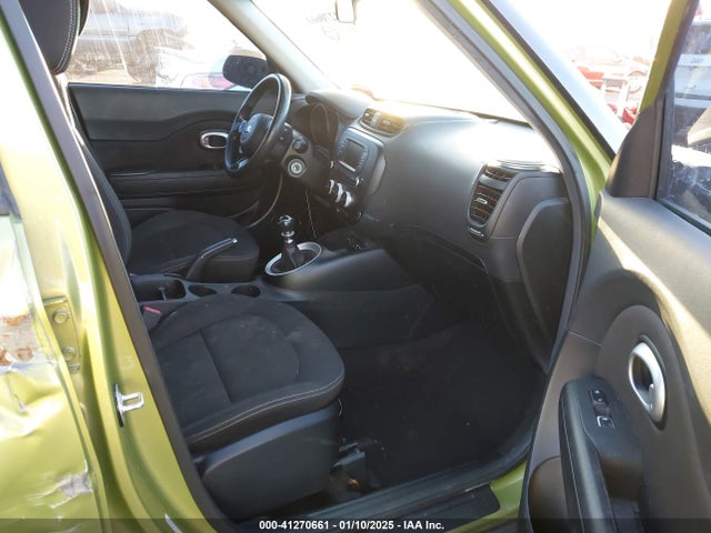 KNDJN2A2XH7887627 KIA Soul