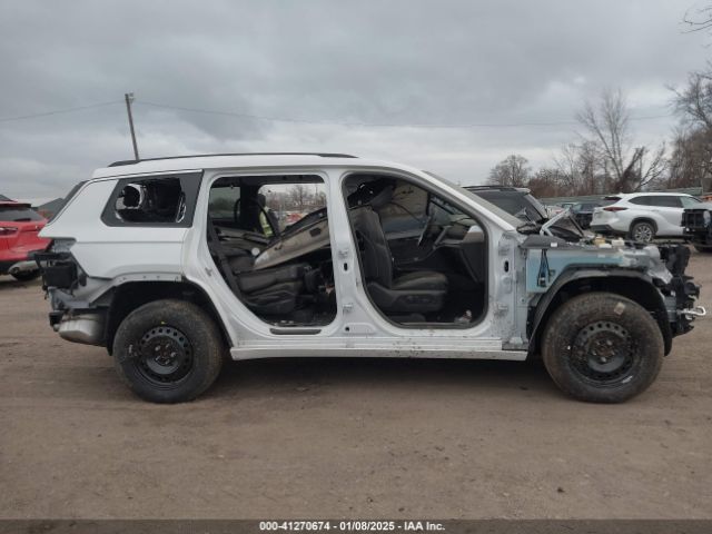 1C4RJKDG2N8561607 Jeep Grand Cherokee L Overland 4x4